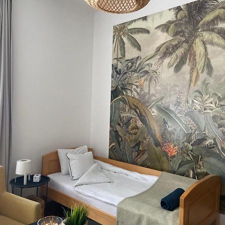 Flora Apartment โนวีซาด ภายนอก รูปภาพ