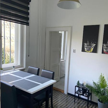 Flora Apartment โนวีซาด ภายนอก รูปภาพ