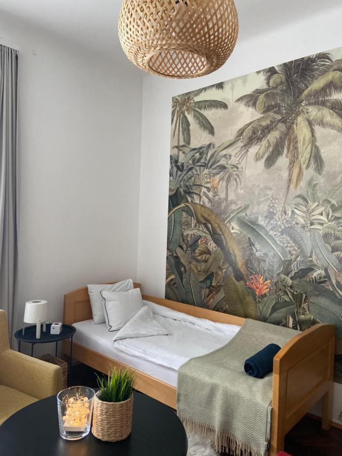 Flora Apartment โนวีซาด ภายนอก รูปภาพ