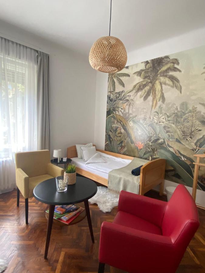 Flora Apartment โนวีซาด ภายนอก รูปภาพ